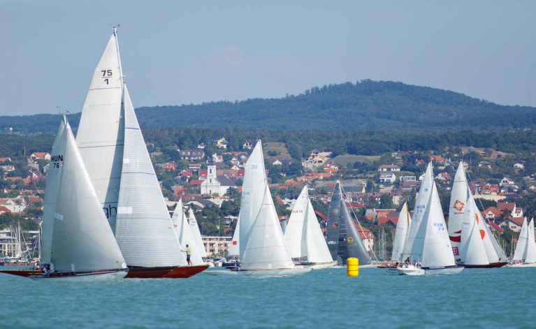 Fehér Szalag - Kettős Fifty-Fifty győzelem