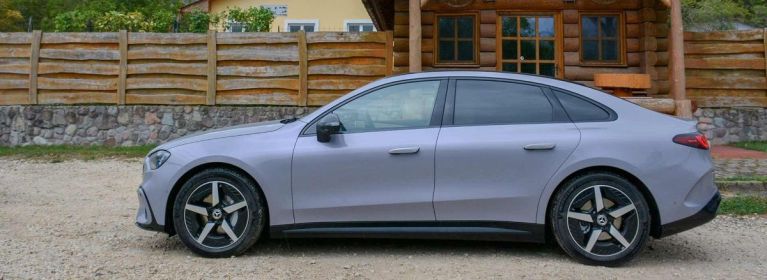 Mercedes-Benz elektromos C-osztály: Nagy teljesítmény, magas fokú kényelem és meglepően nagy hatótávolság