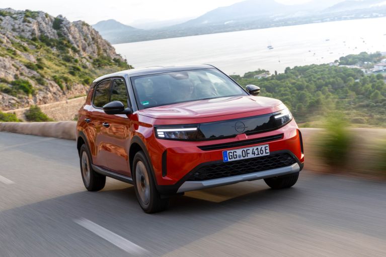 Erősödött az Opel a magyarországi újautó-piacon a Q3-ban