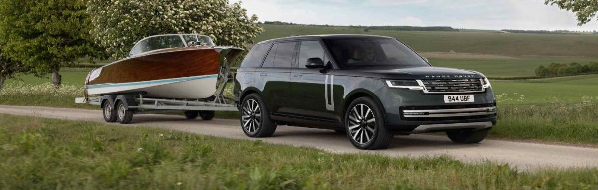 A Range Rover is belépett az elektromos korszakba, íme a Range Rover Electric