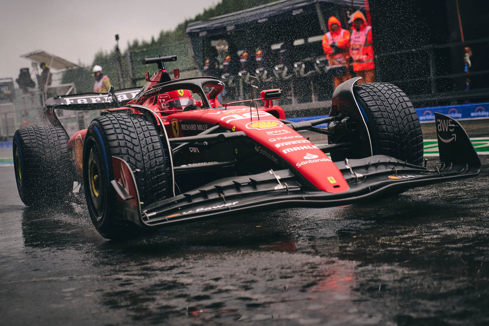 scuderia-ferrari-belgian-gp-friday 04