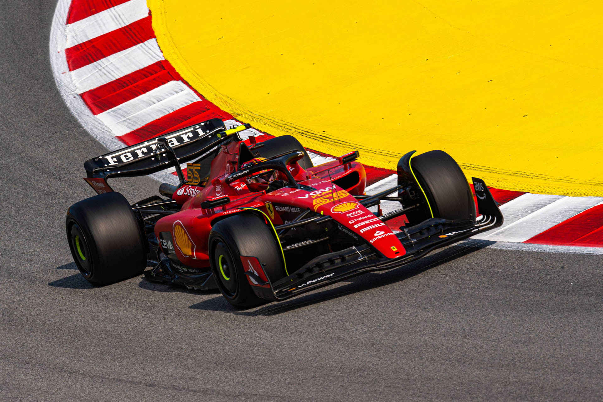 ferraribarcelona04
