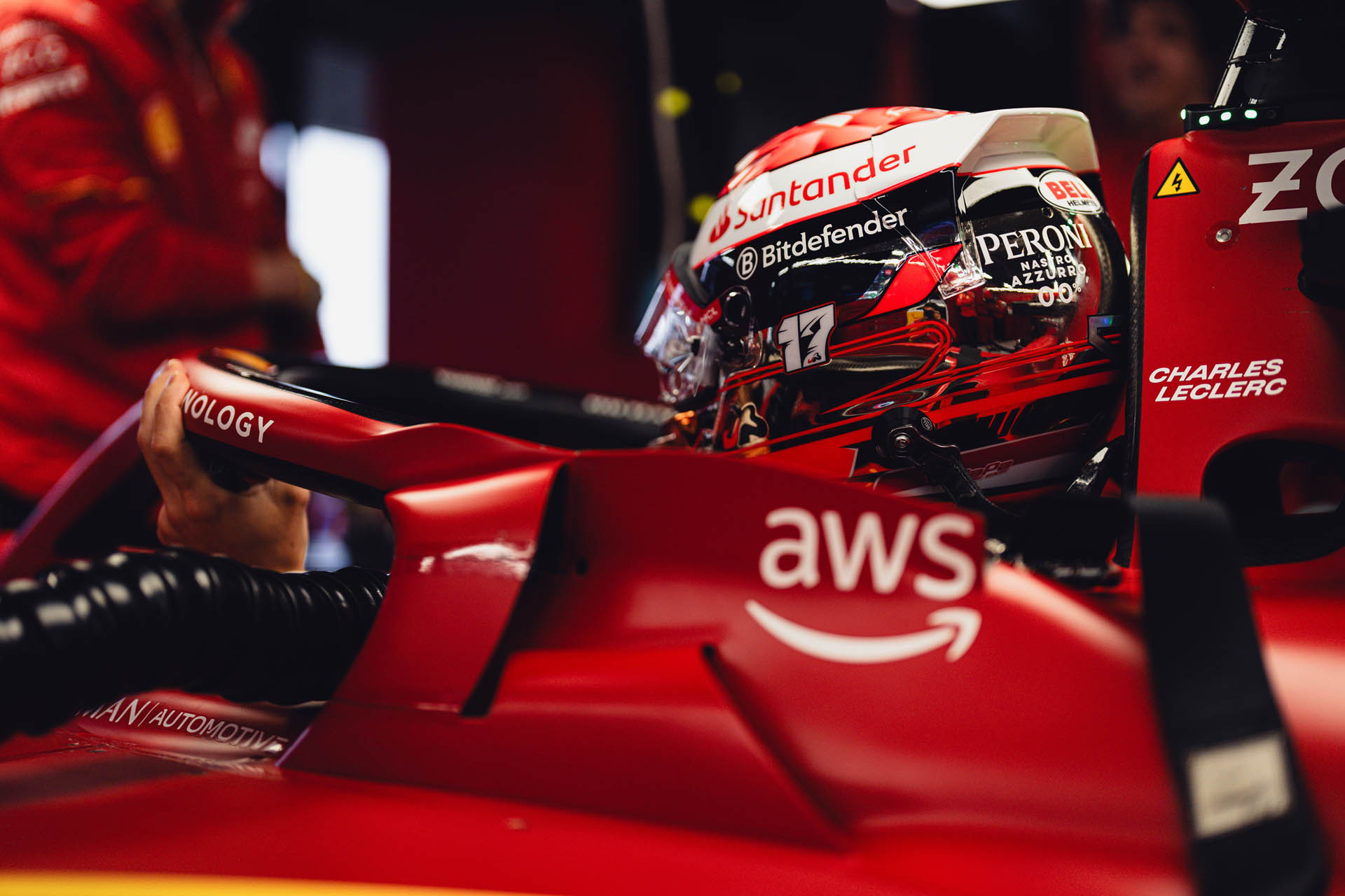 240023-scuderia-ferrari-japanese-gp-friday 5f1d9a59-e457-40c1-8ab6-e3e3604f800d