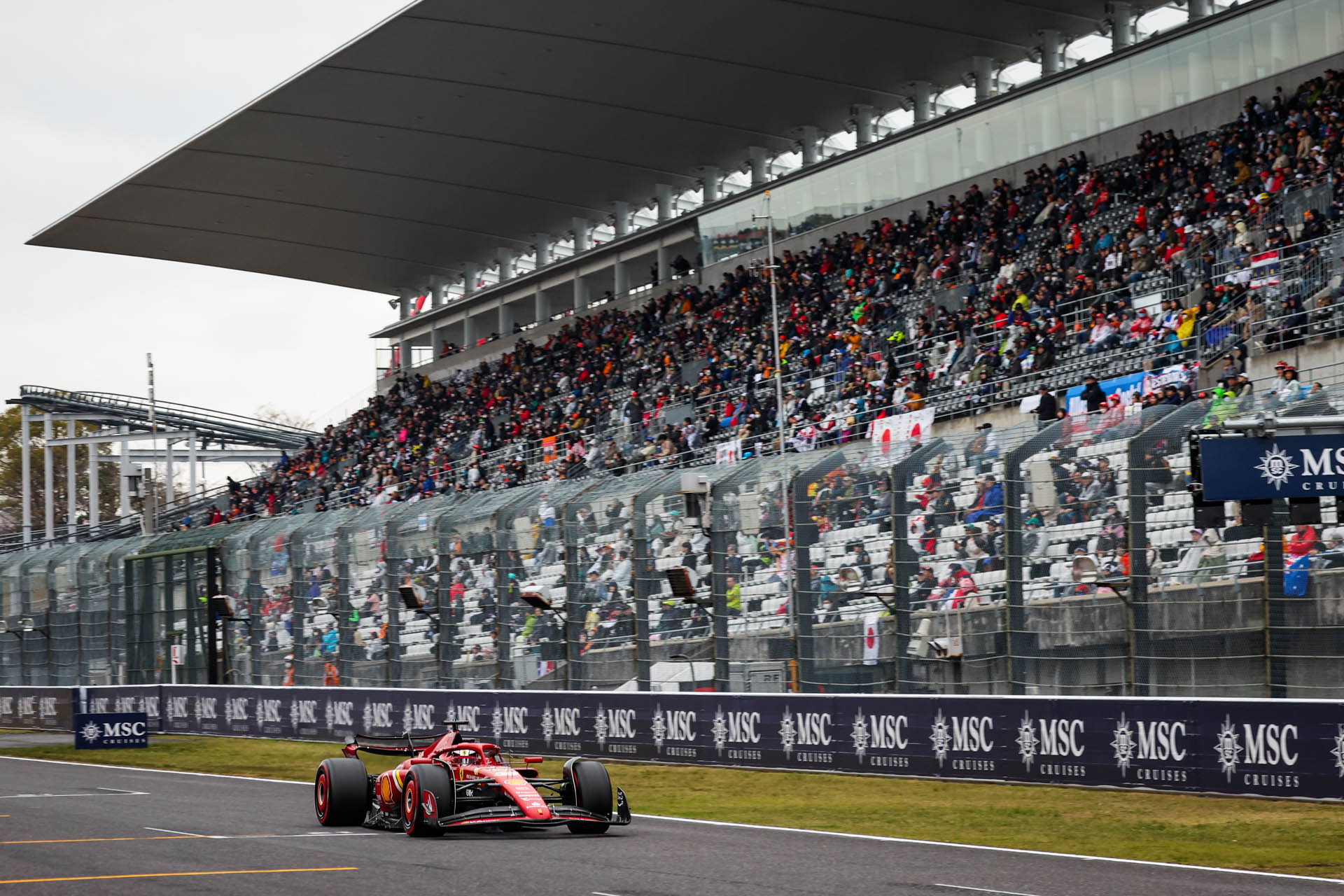 240037-scuderia-ferrari-japanese-gp-friday 373af8d7-f285-42ef-b92c-6b3109b896db