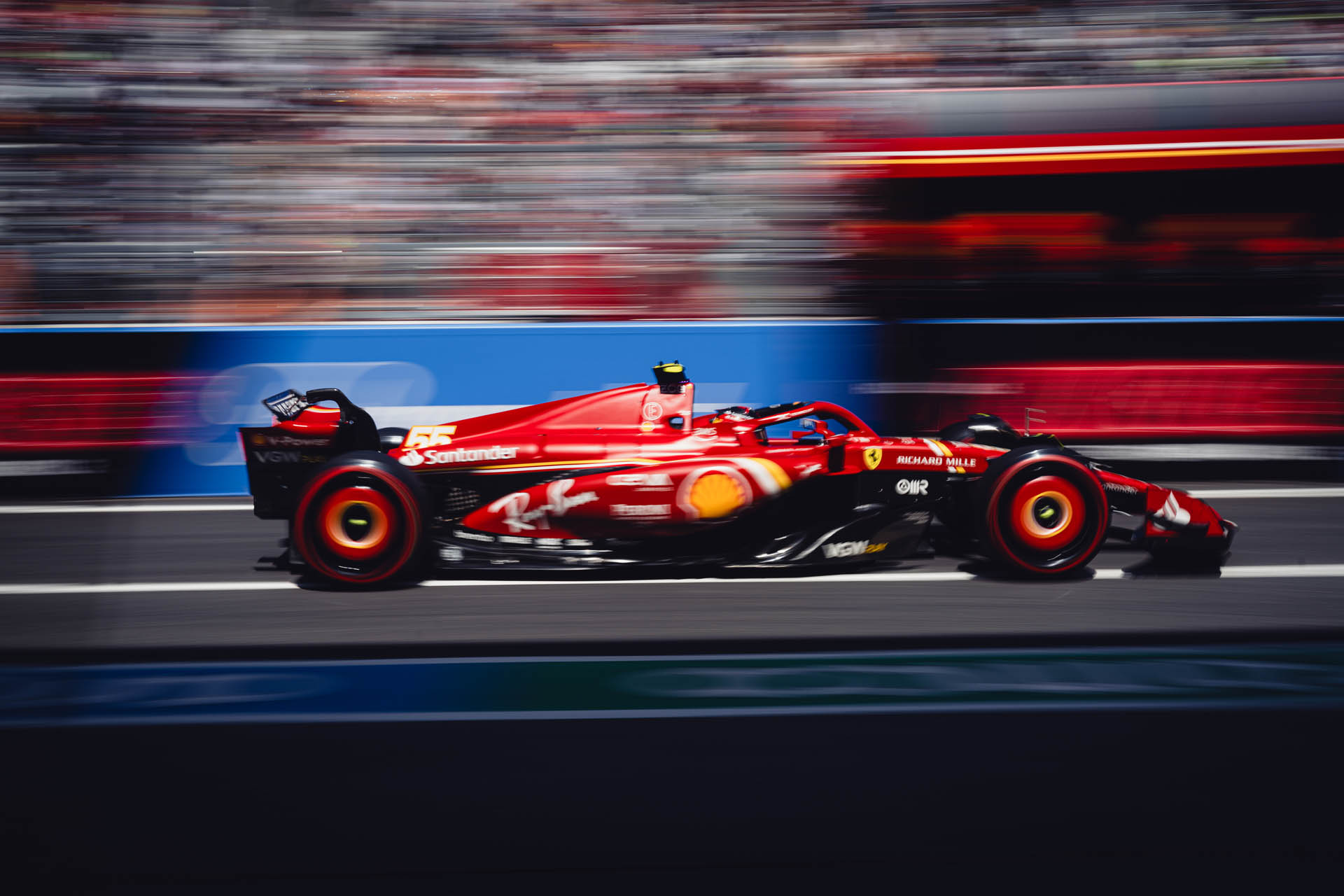 240054-scuderia-ferrari-japanese-gp-sunday 83050a90-b4be-4c85-9e95-72921f02fa08