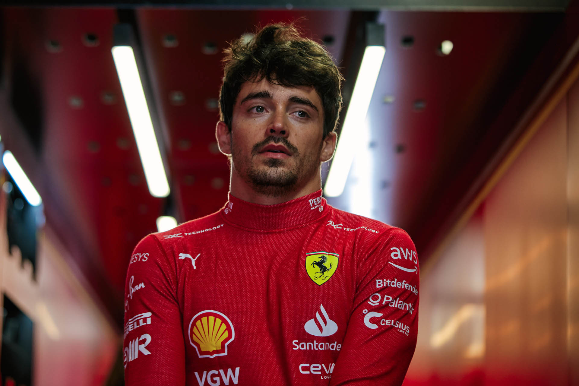 240057-scuderia-ferrari-japanese-gp-sunday 08ebbeed-f3e6-4ed6-b45d-4bab19f0b014