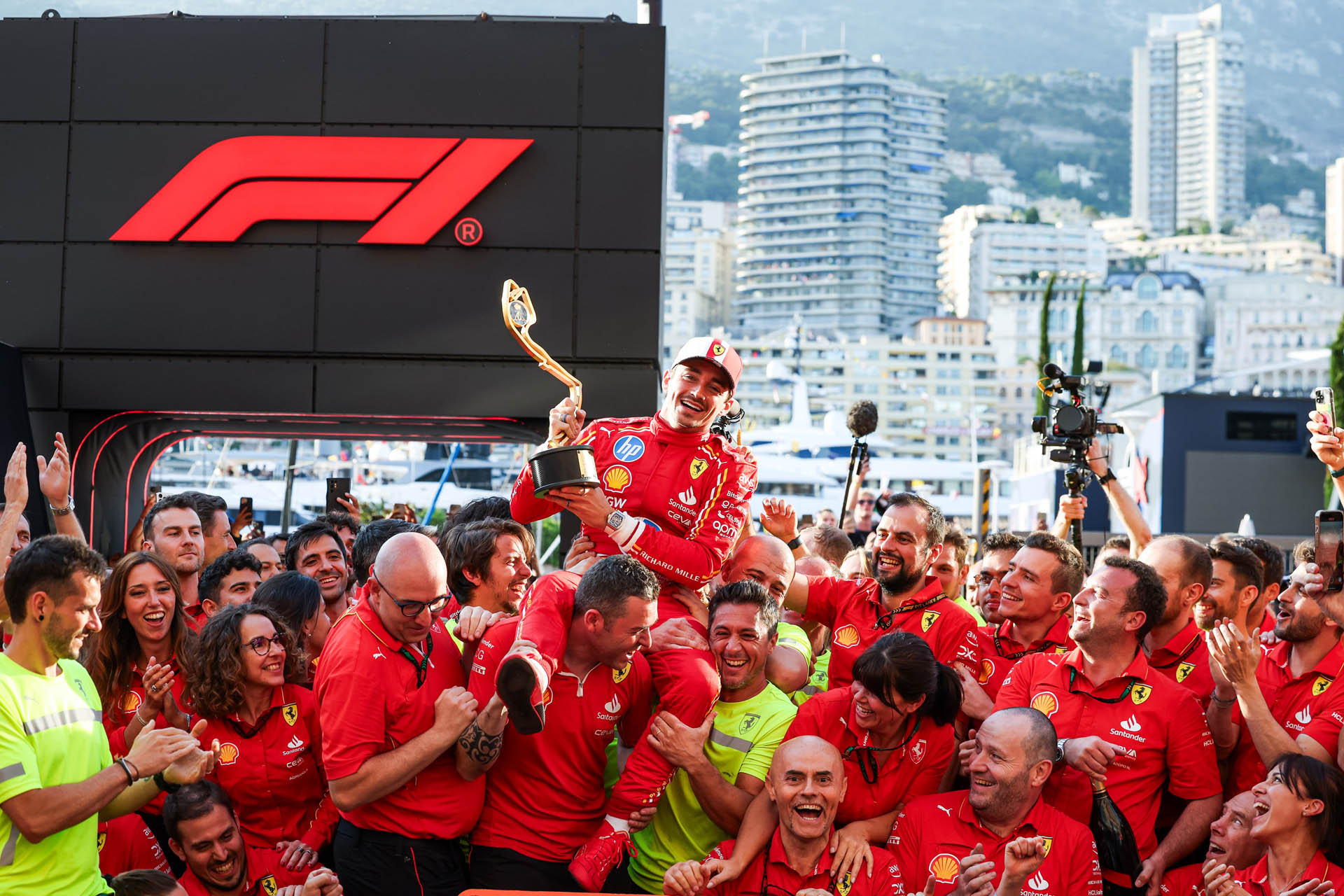 240045-ferrari-gp-monaco-2024-sunday a91fb6c6-f5c7-4ea7-9f89-3333239974ef