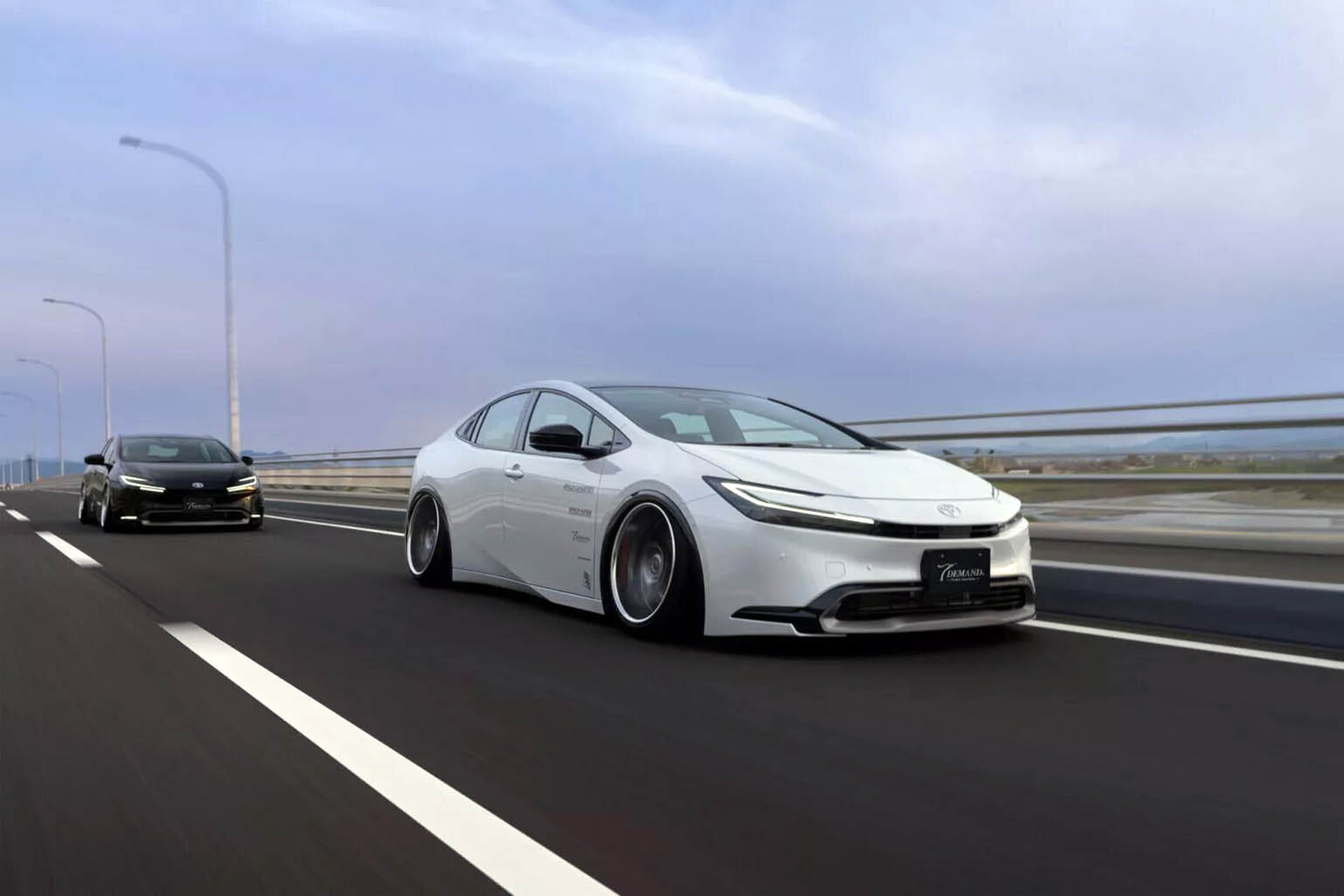 toyota-prius-t-demand 4