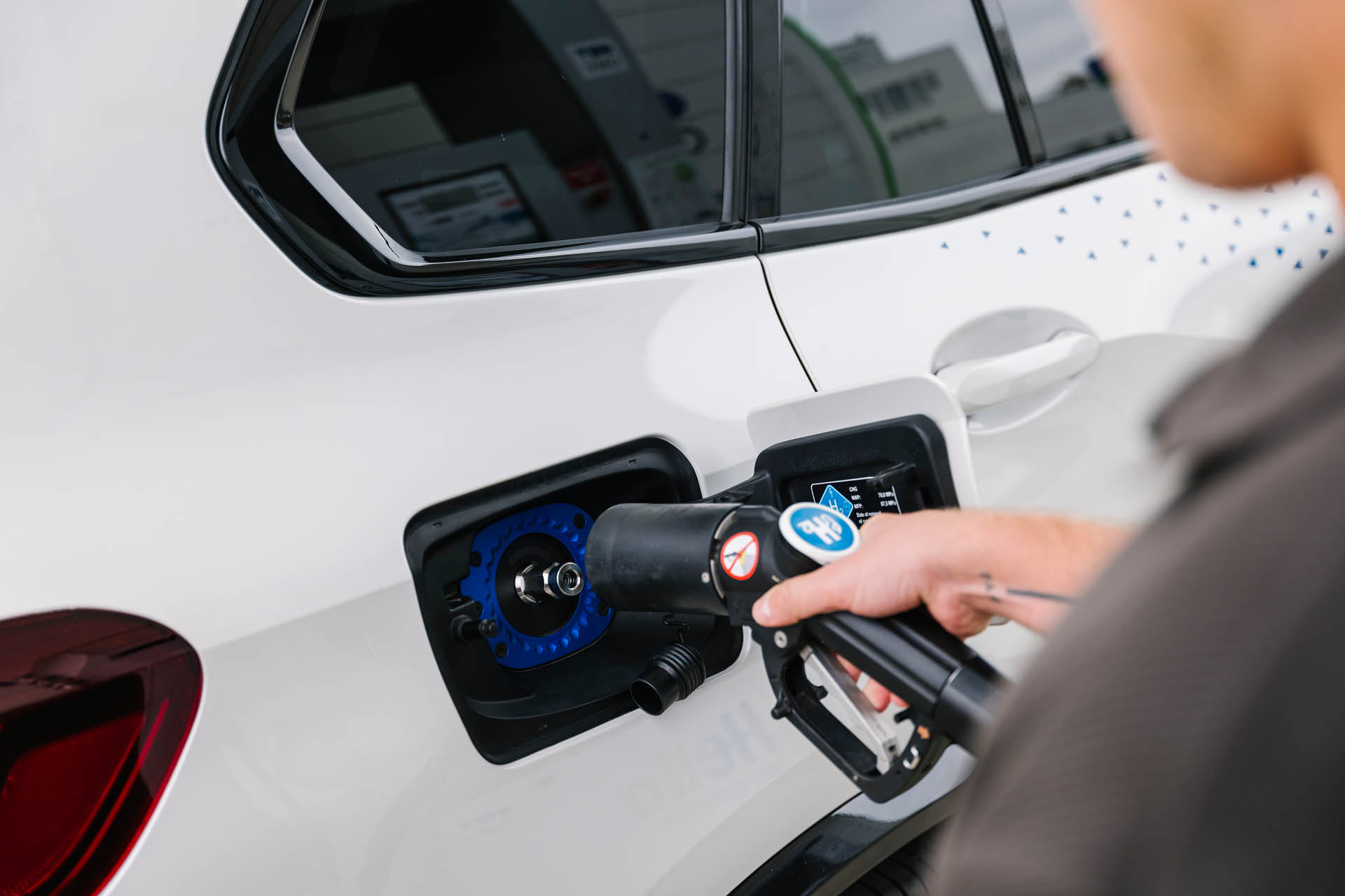 bmw-ix5-hydrogen-in-austria 07