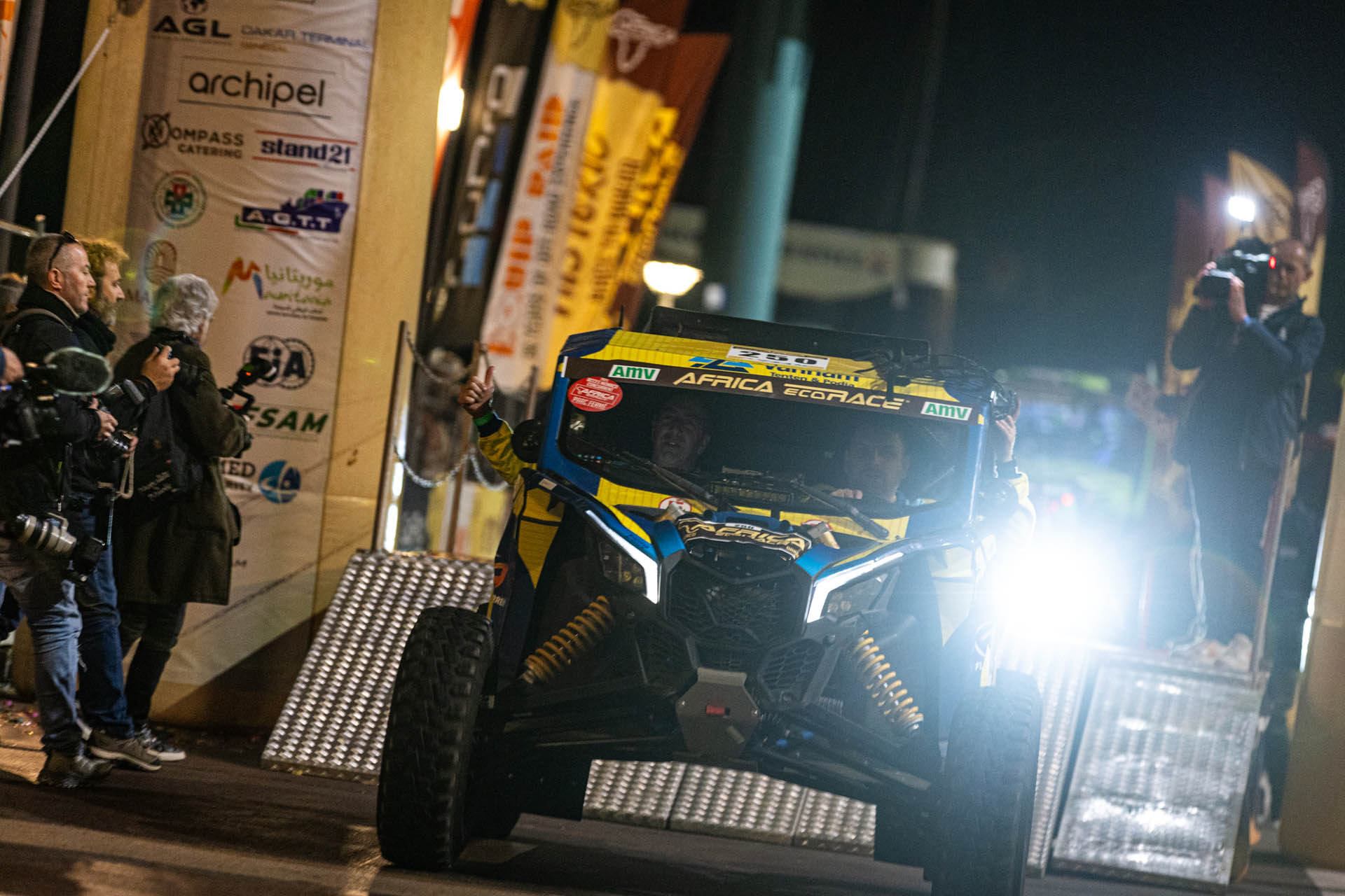 241228 BuitenhuisTim RallyTracks AER Startpodium PRDR7761