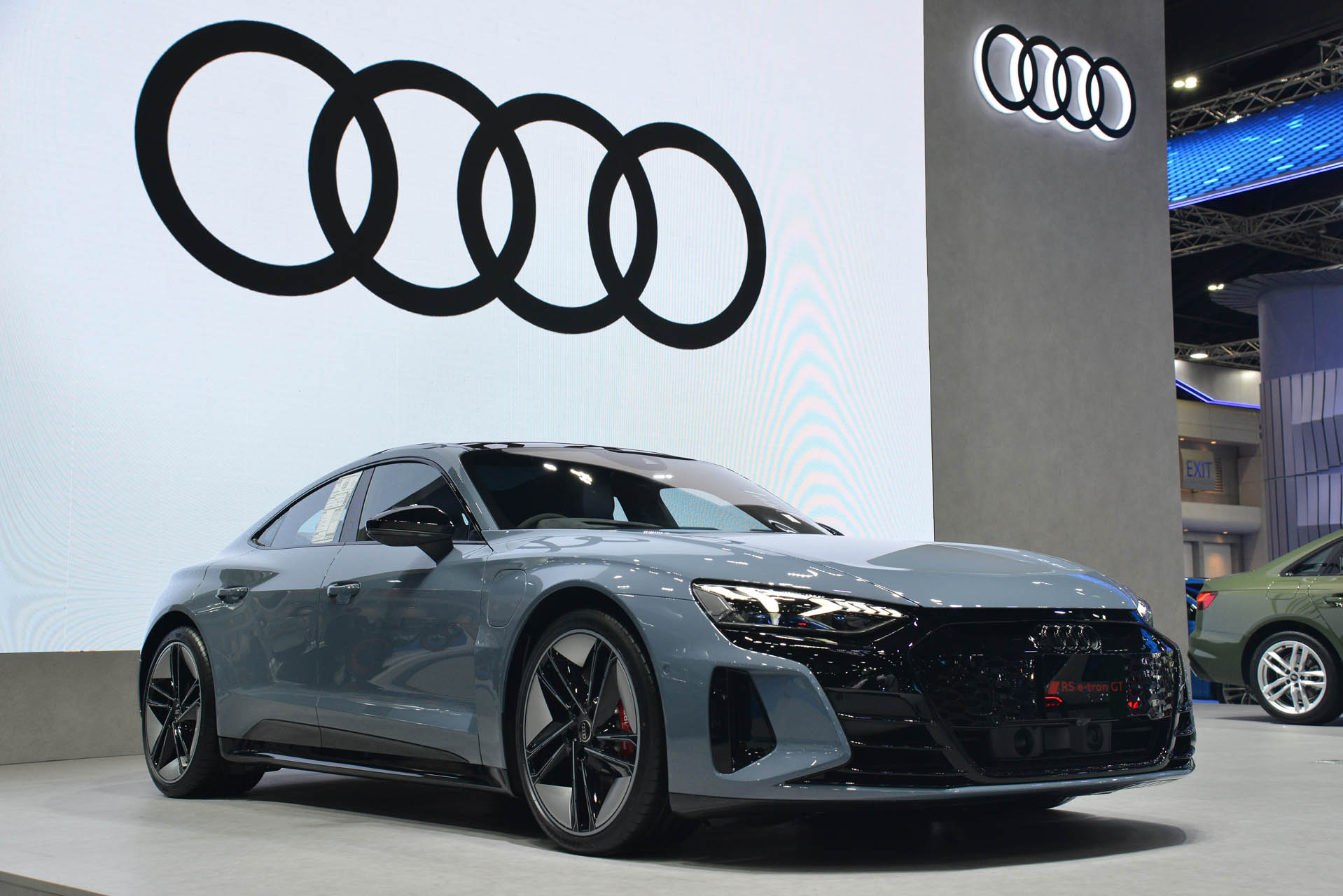 66 03 21  Audi by  25