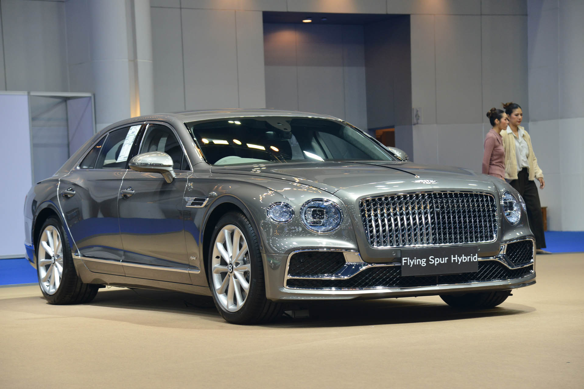 66 03 21 Bentley by  11