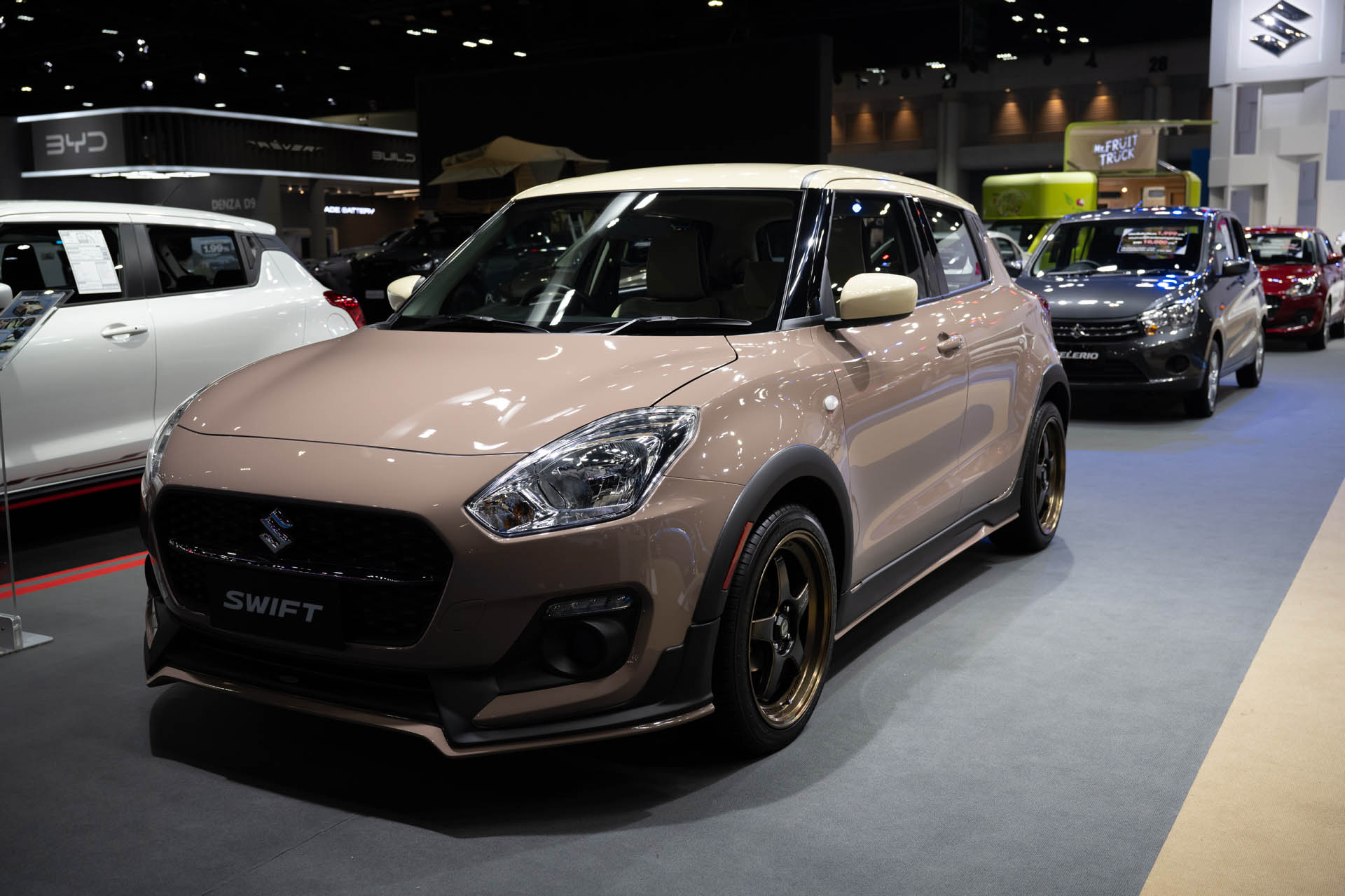 66 03 23 Suzuki Car by Fluke 5
