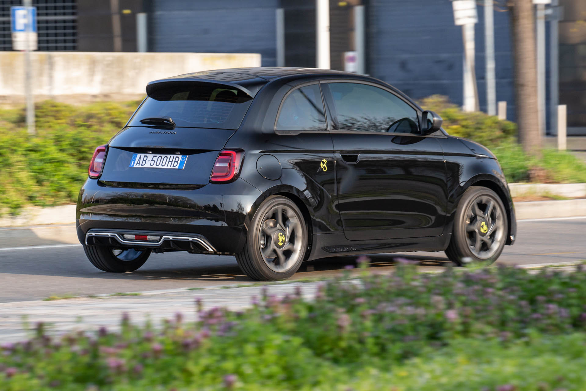 abarth 500e 2024 04