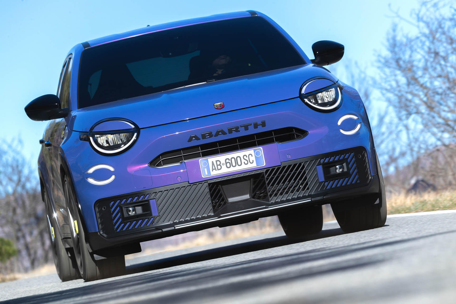 Abarth 600e Scorpionissima 01