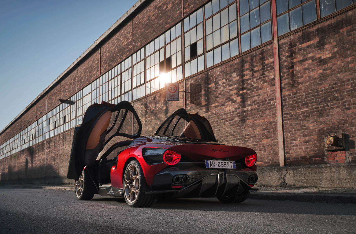 Alfa Romeo 33 Stradale 2023 23