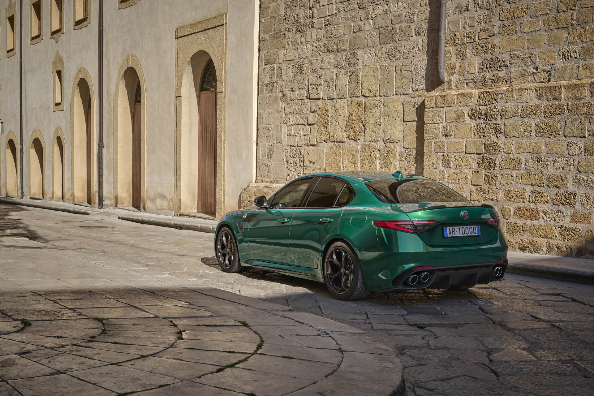 Alfa Romeo Giulia Q 100 Anniversario 01