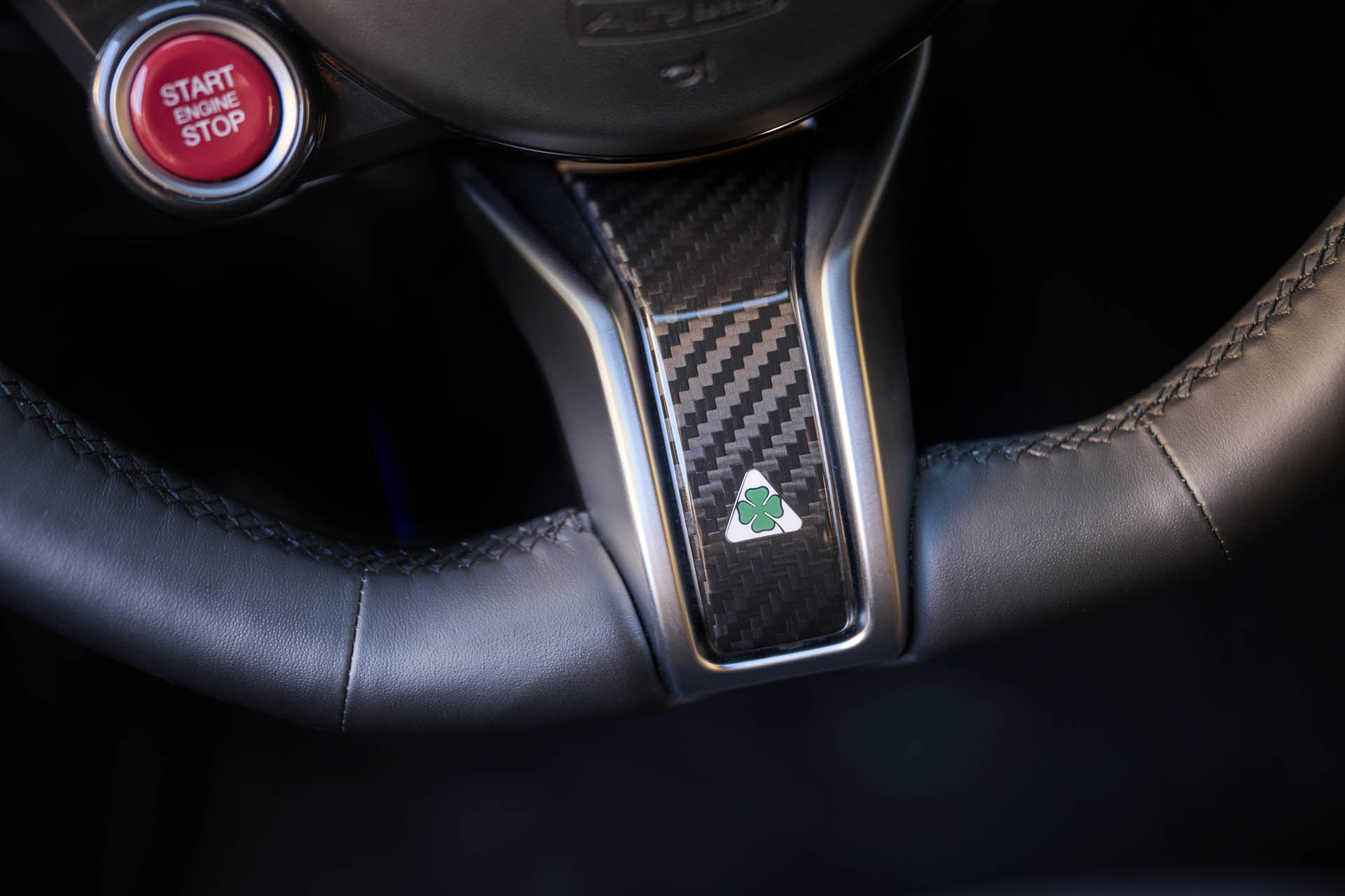 Alfa Romeo Giulia Stelvio Q 100 Anniversario 03