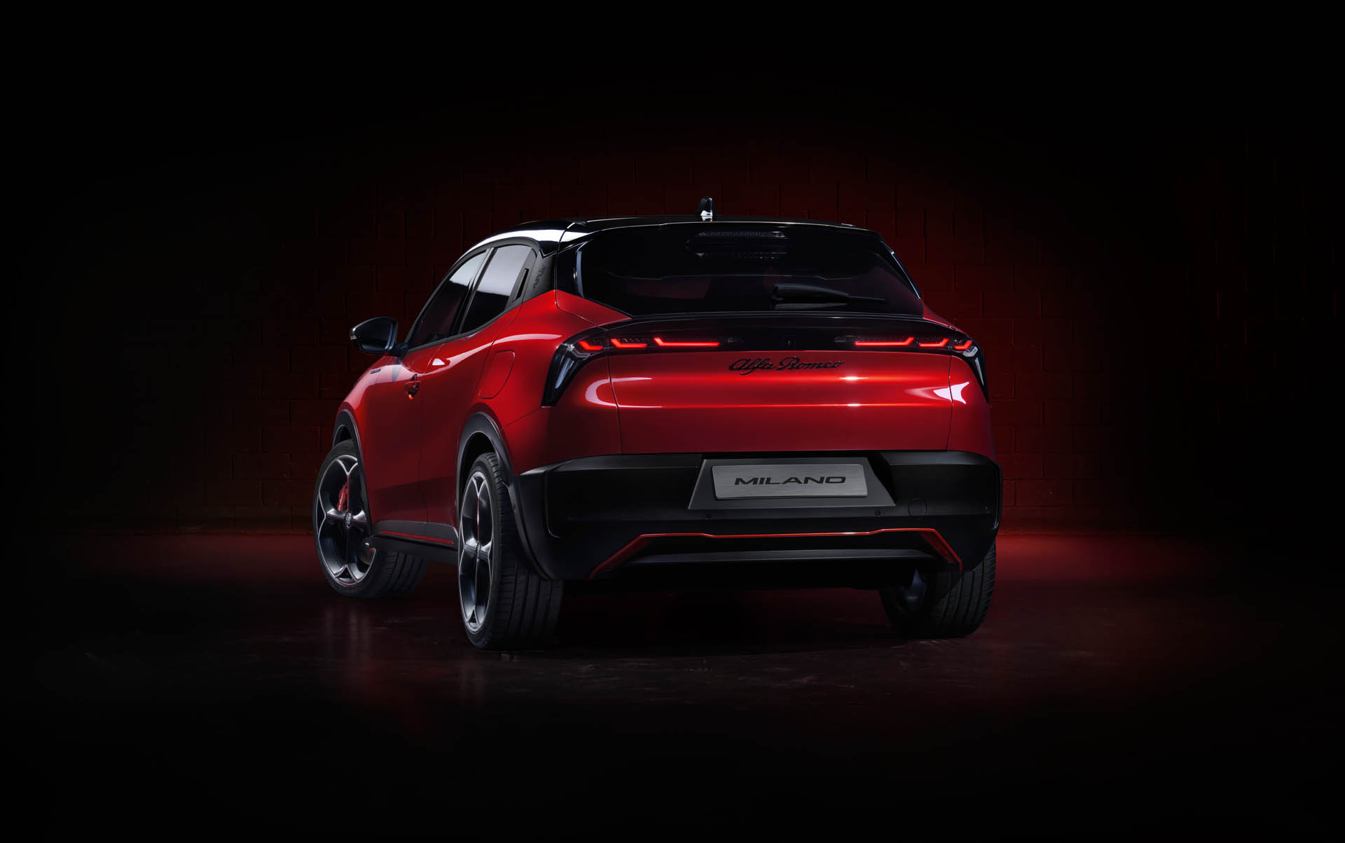 Alfa Romeo Milano 02