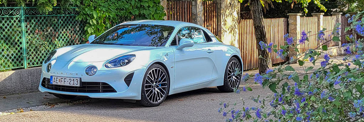 Alpine A110 GT nyito