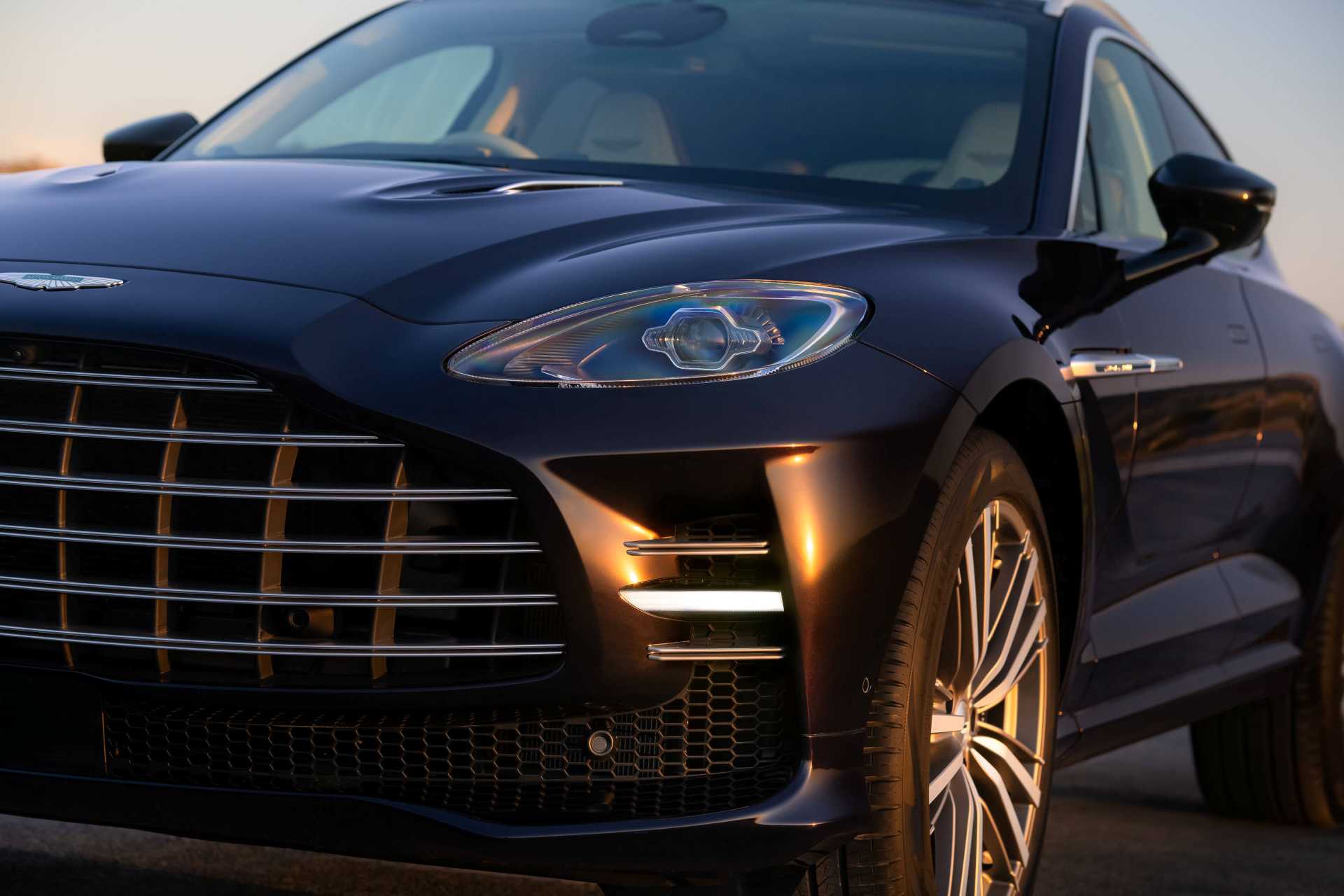 Aston-Martin-DBX-GT 20
