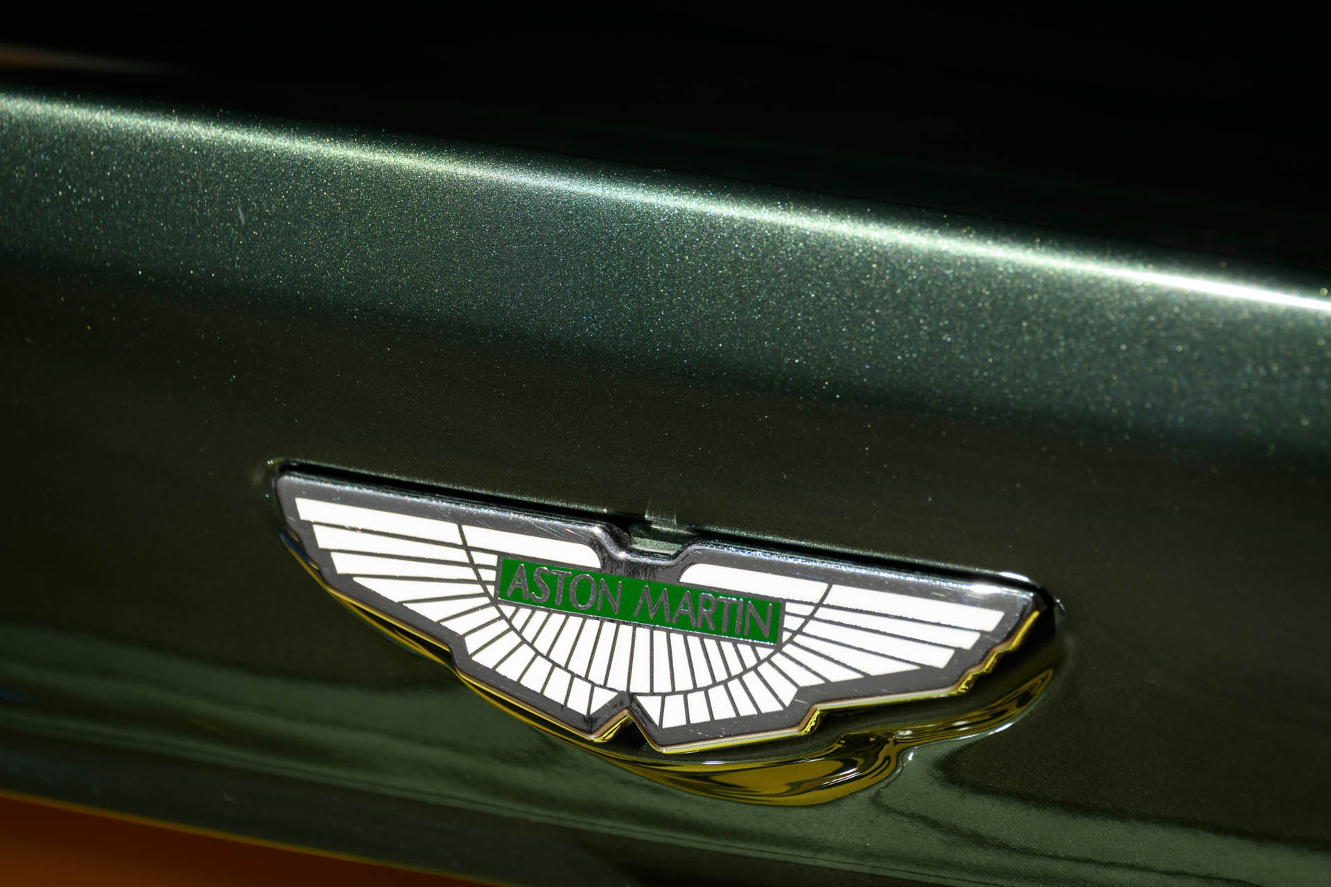 Aston Martin V8 Vantage V550 09