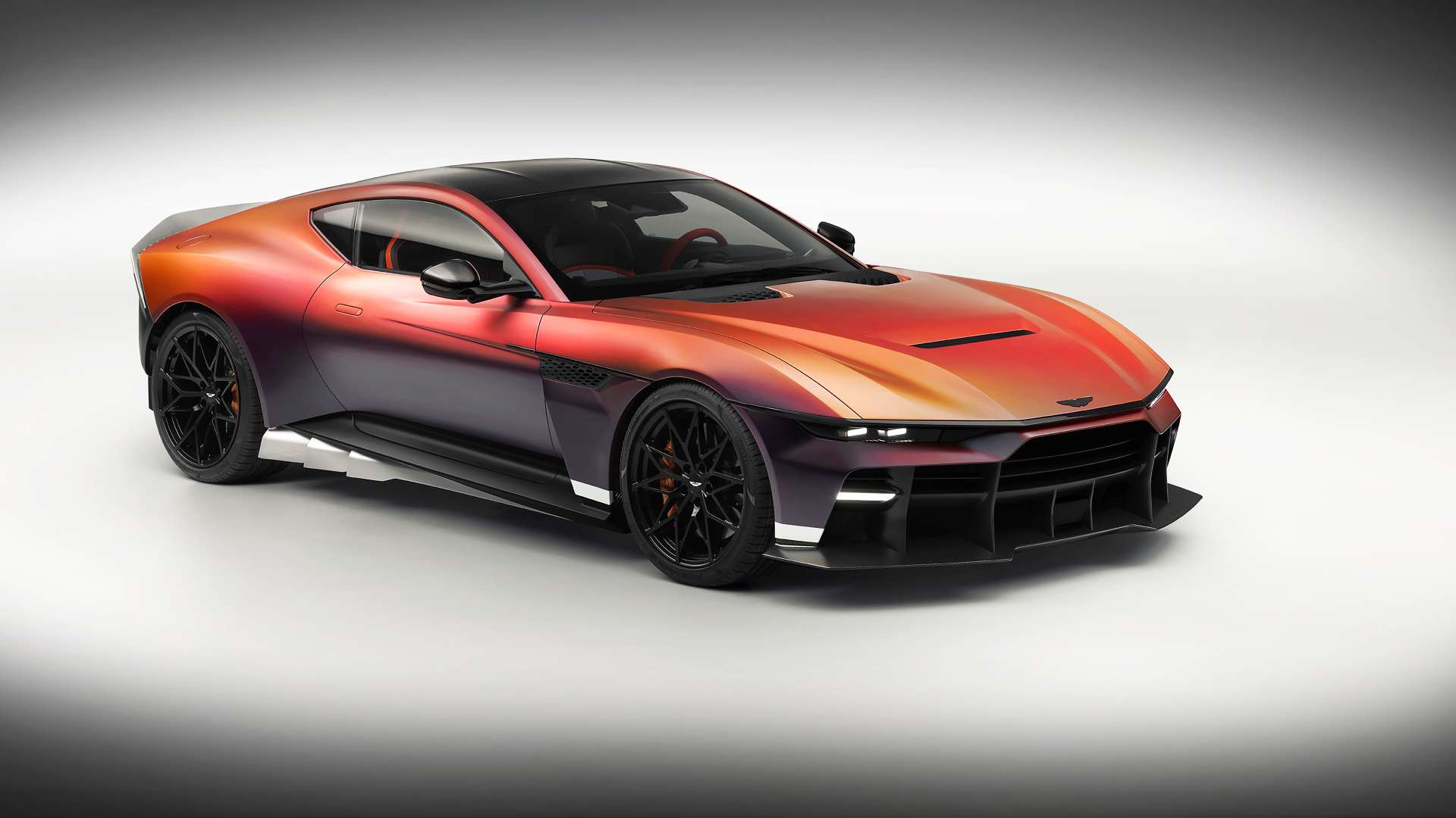 Aston Martin Valen 04