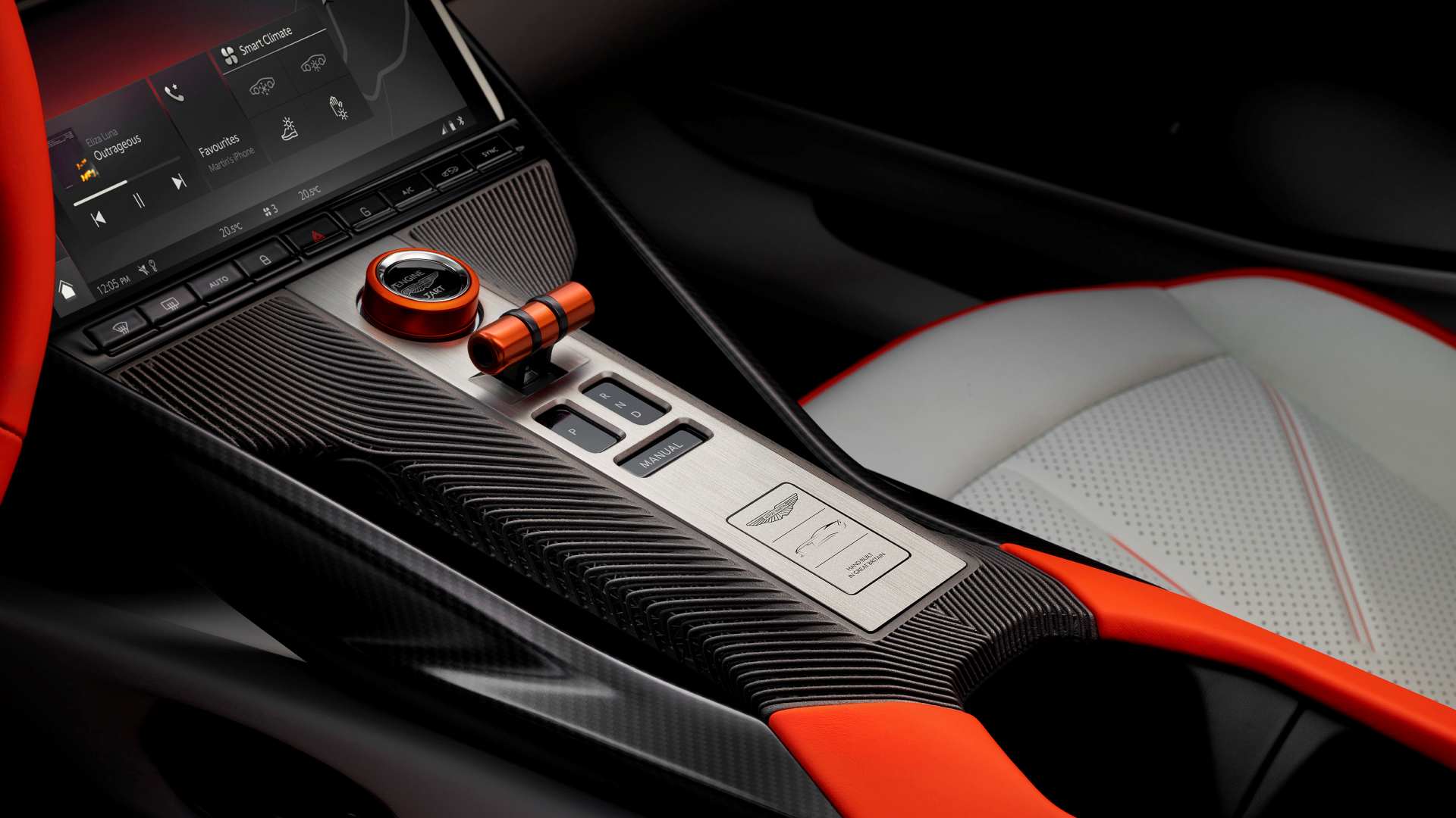 Aston Martin Valen 13