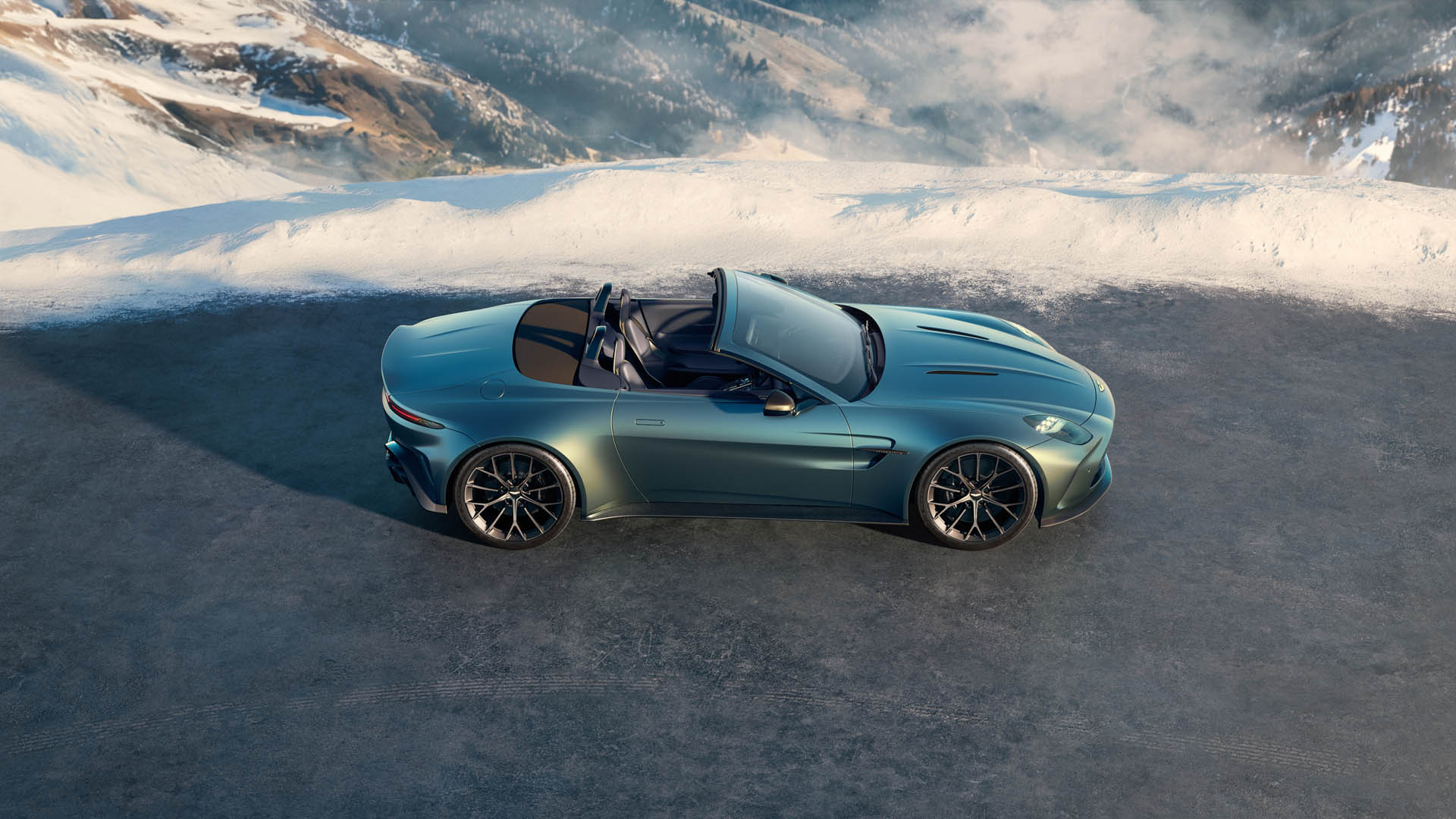 Aston Martin Vantage Roadster 11