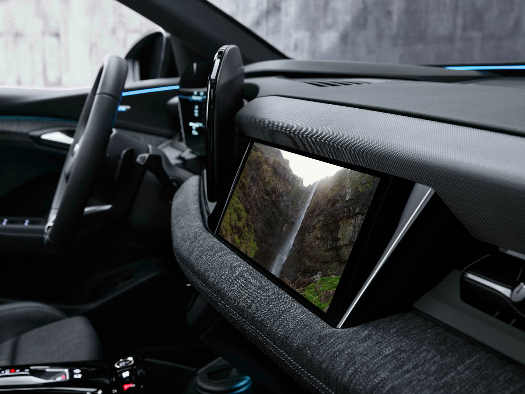 Audi Q6 e-tron prototype 02