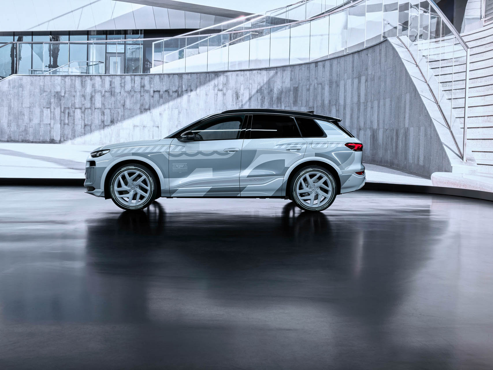 Audi Q6 e-tron prototype 06