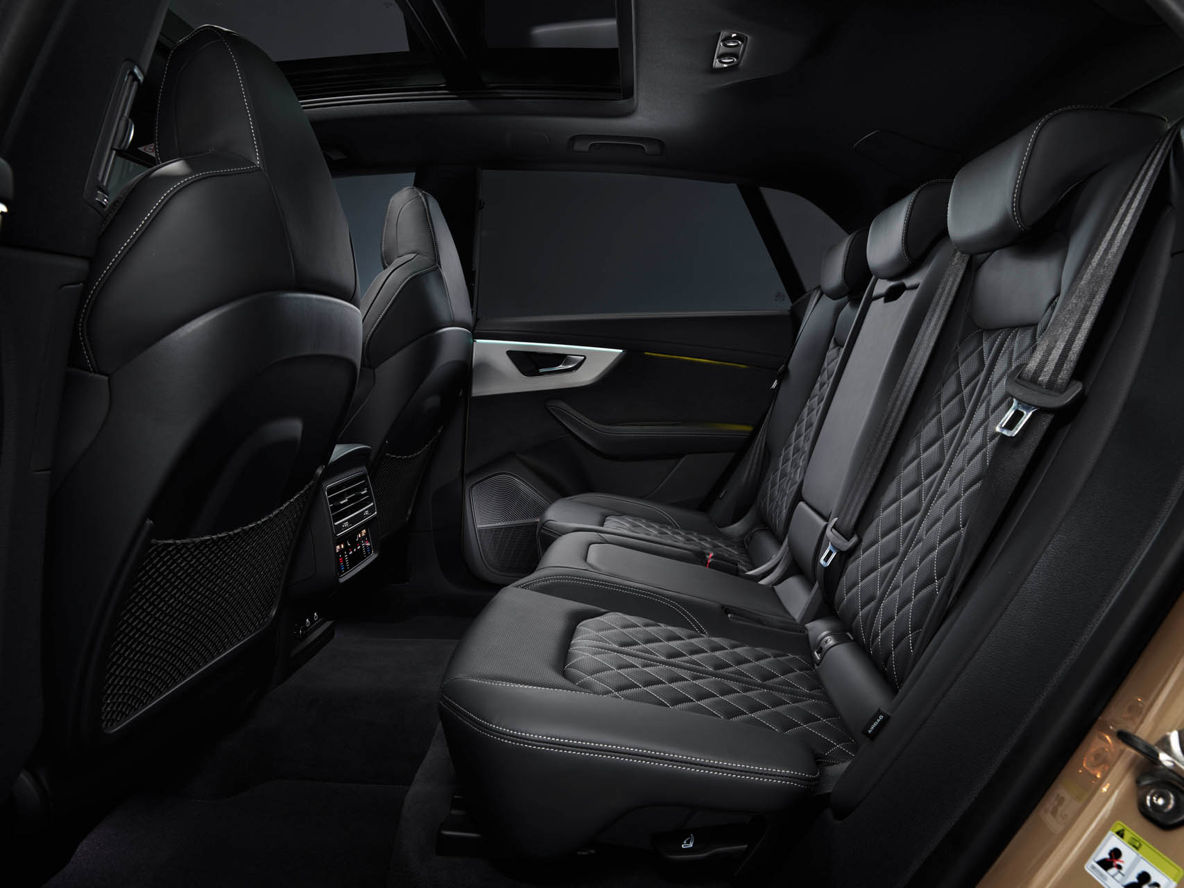 Audi Q8 2023 43