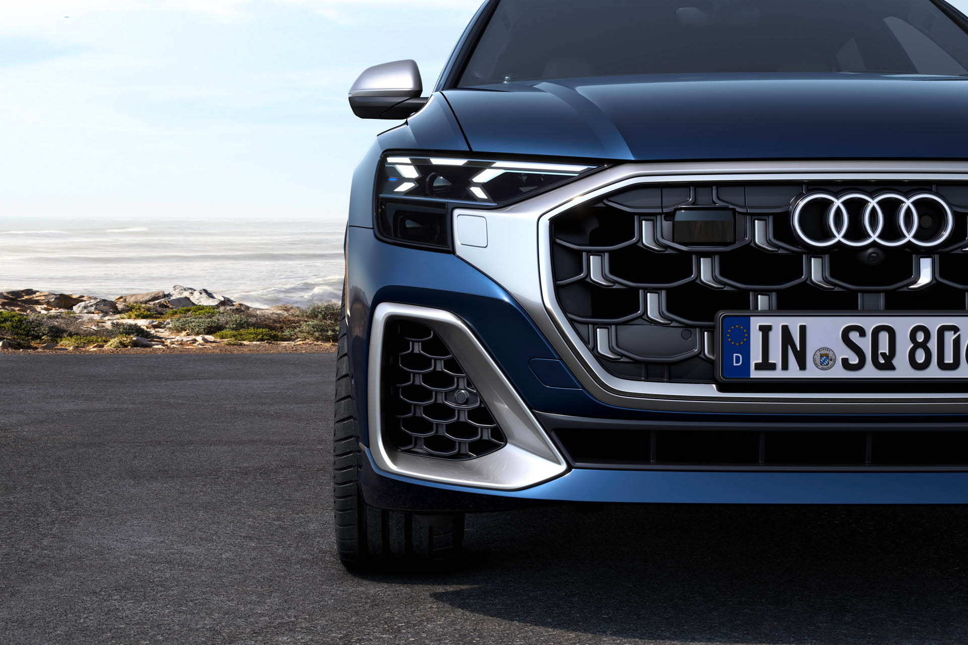 Audi SQ8 2023 13