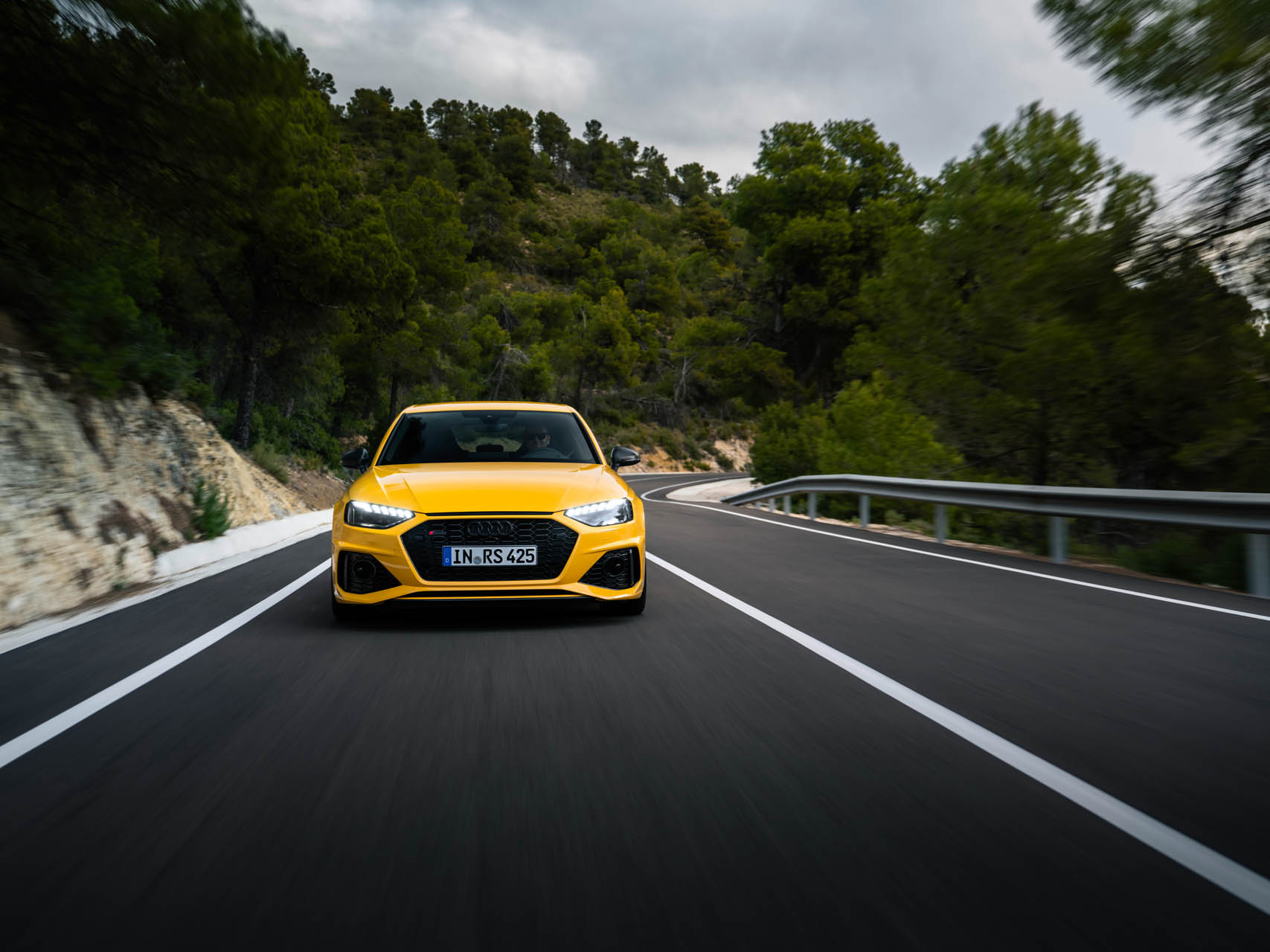 Audi RS 4 Avant edition 25 years 01