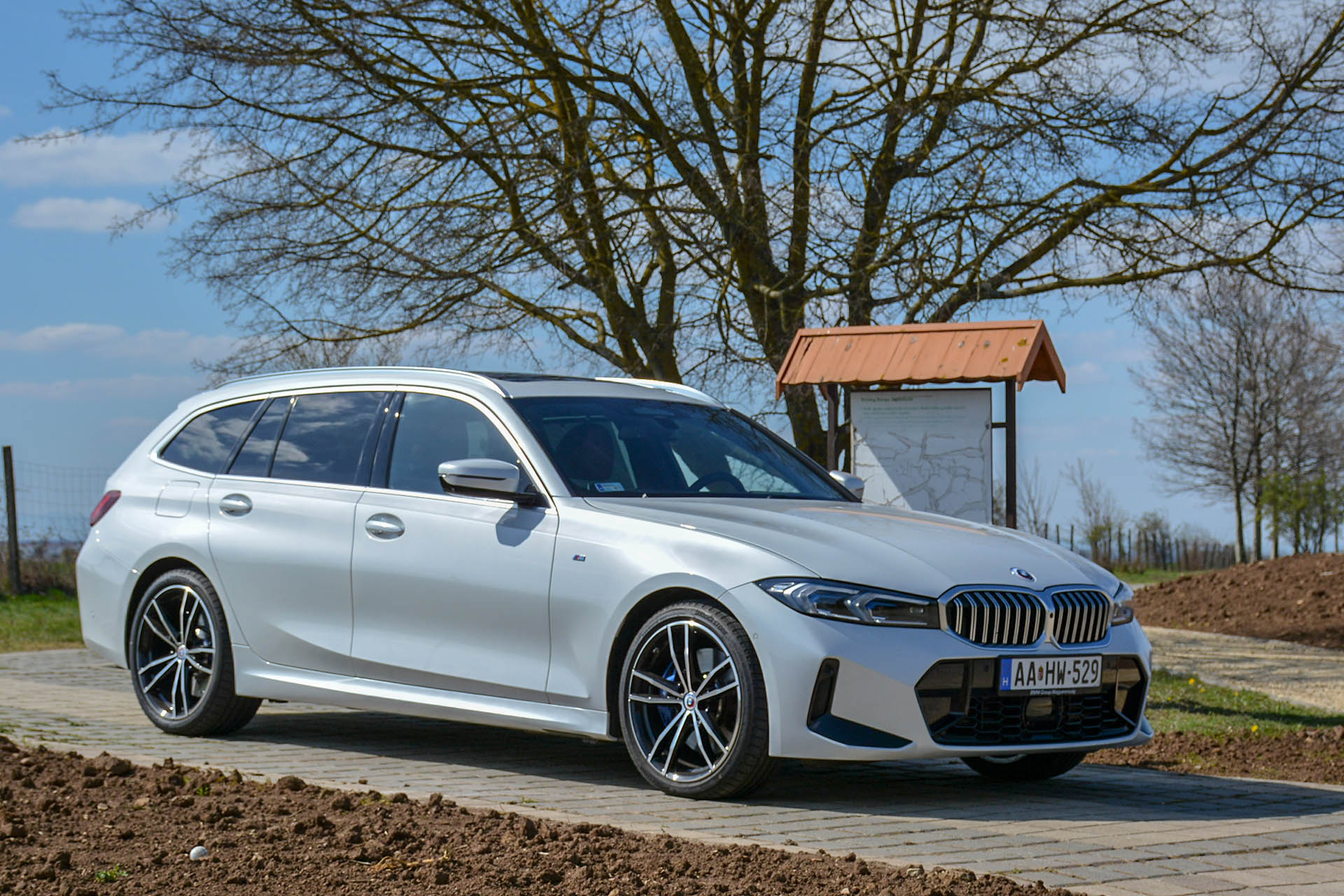 BMW 330d xDrive Touring 09