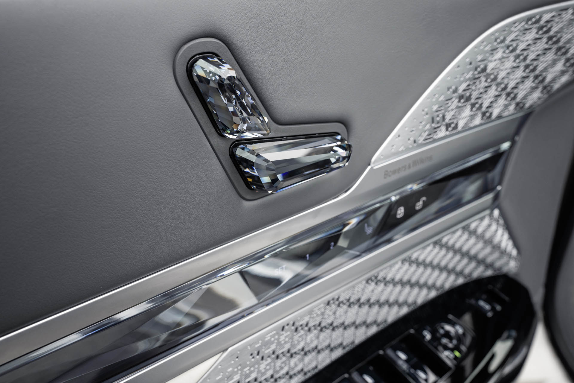 bmwi7xdrive60dz
