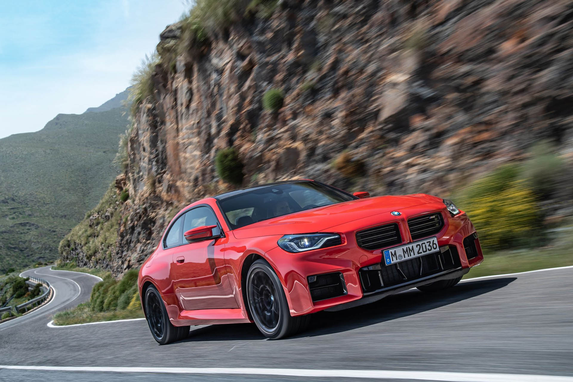 bmwm2-2022c01