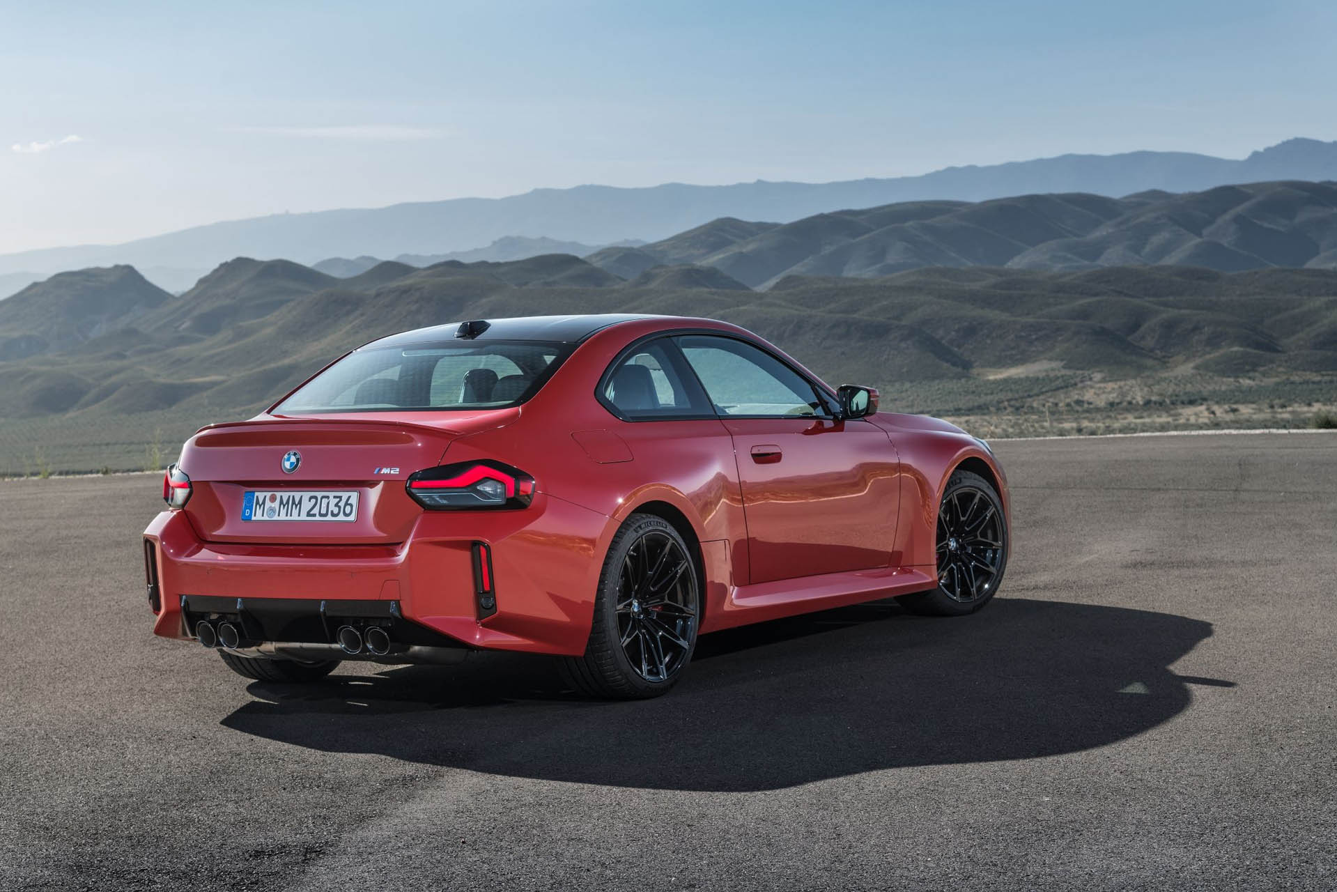 bmwm2-2022k01