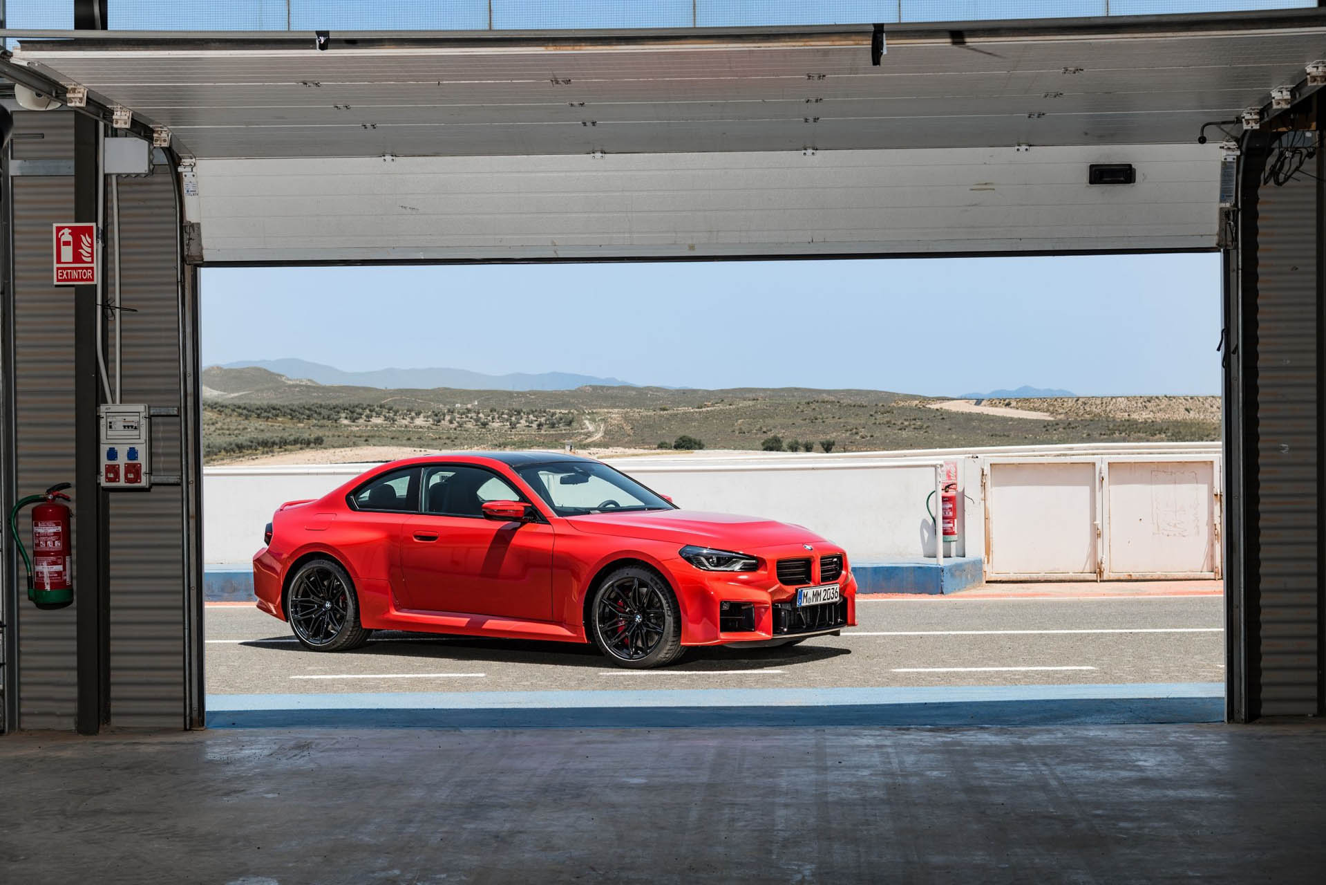 bmwm2-2022ly01