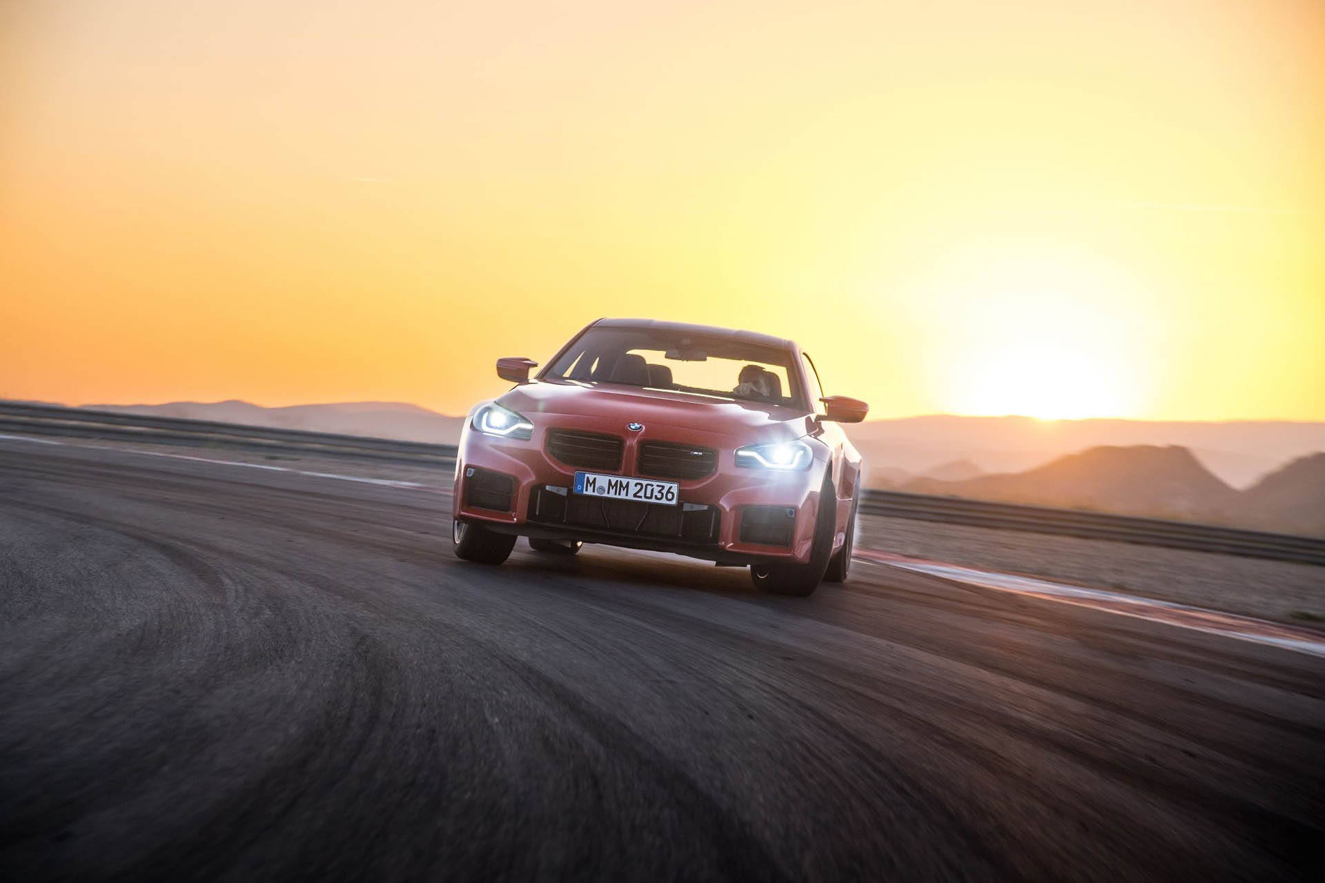 bmwm2-2022p