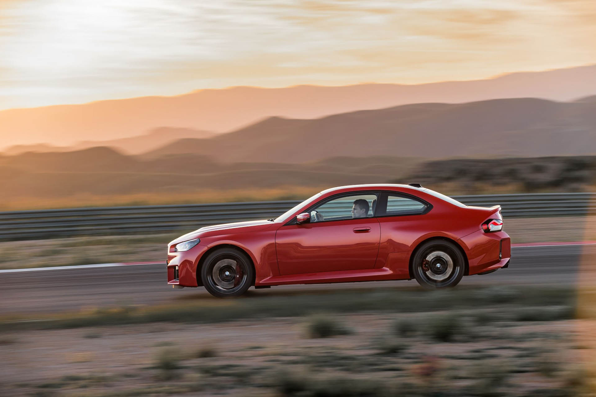 bmwm2-2022t