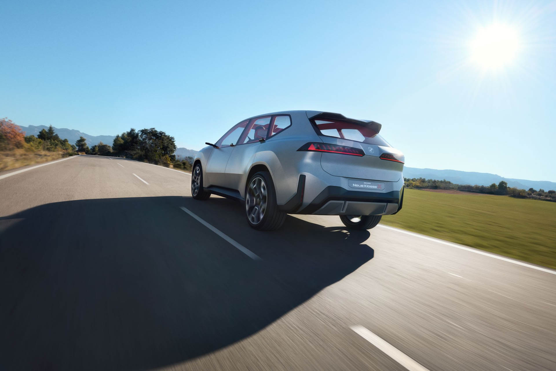 BMW Vision Neue Klasse X 12
