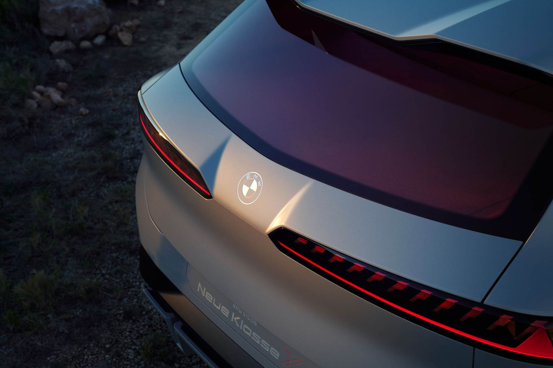 BMW Vision Neue Klasse X 17