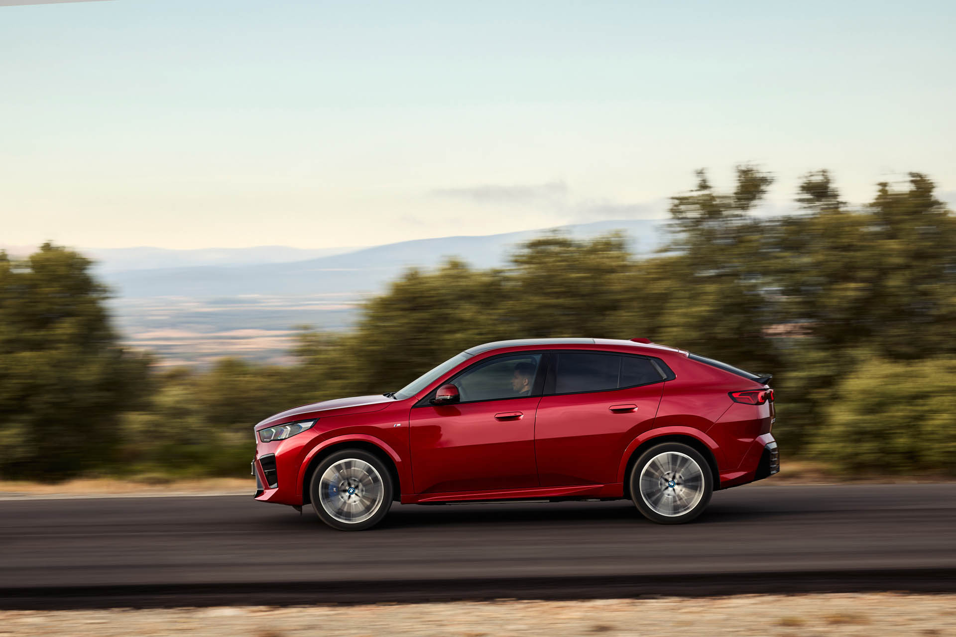 BMW iX2 xDrive30 16