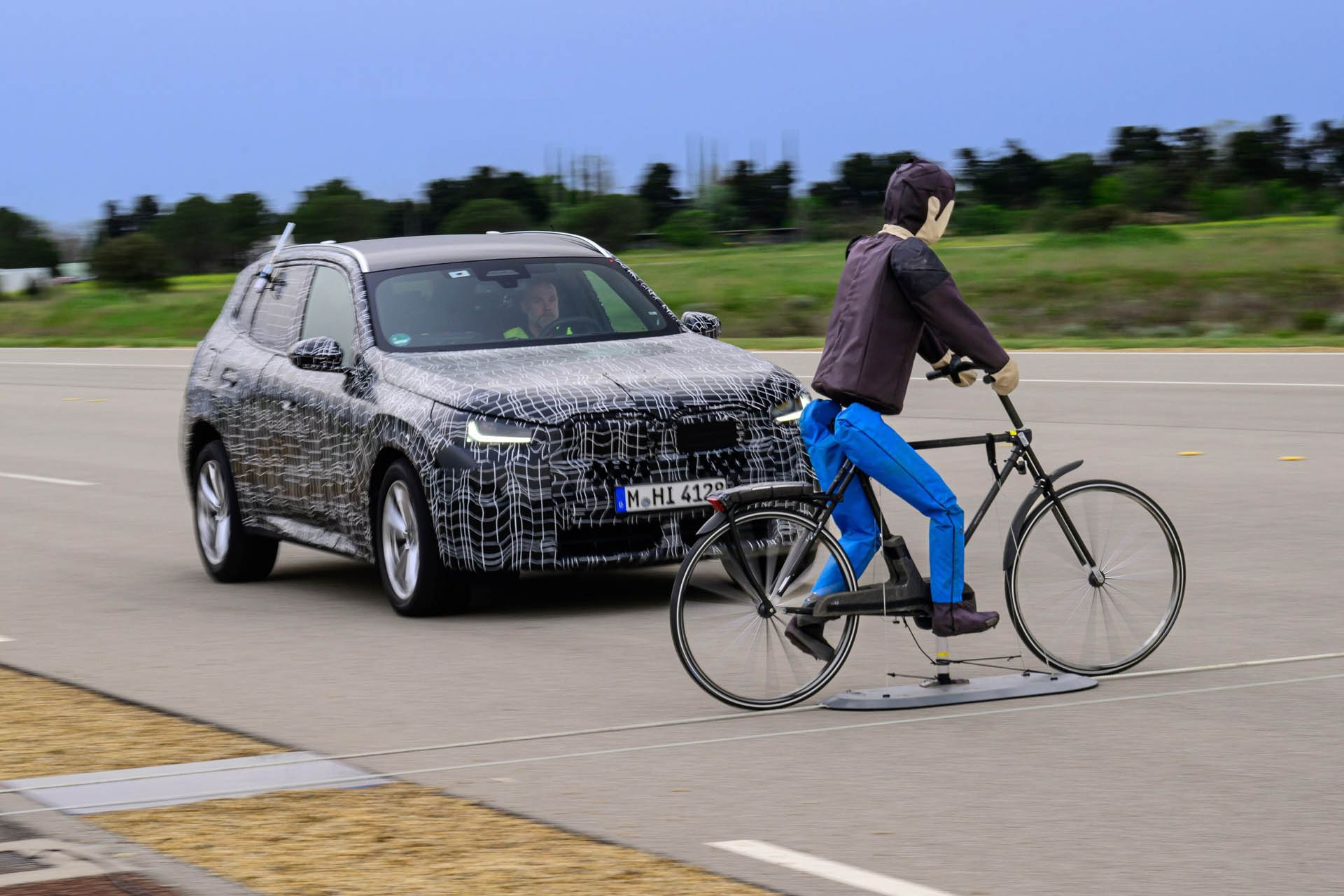 BMW X3 2024 camouflage 42