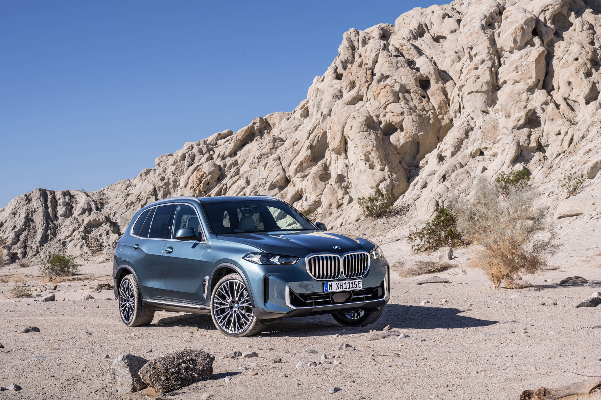 bmwx5-2023ty