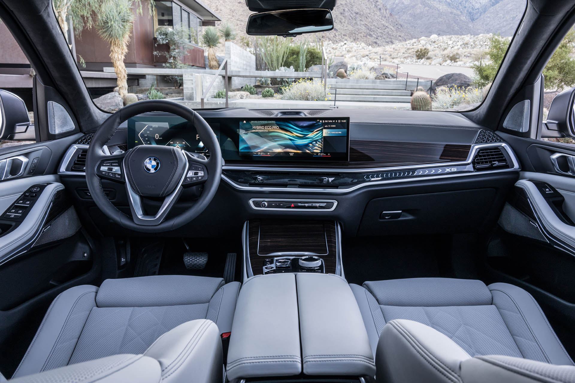 bmwx5-2023x
