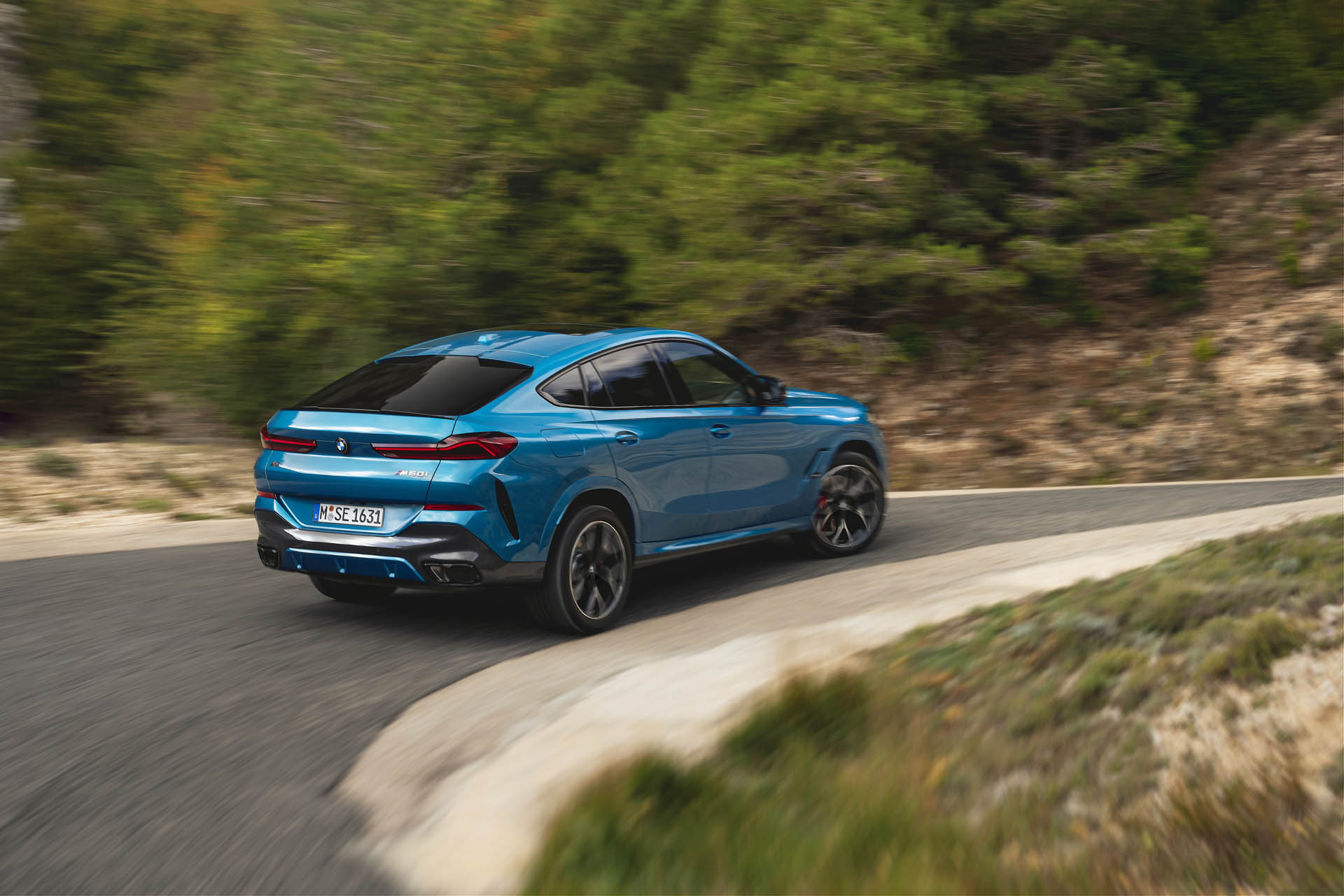 bmwx6m60xdrive-2023d