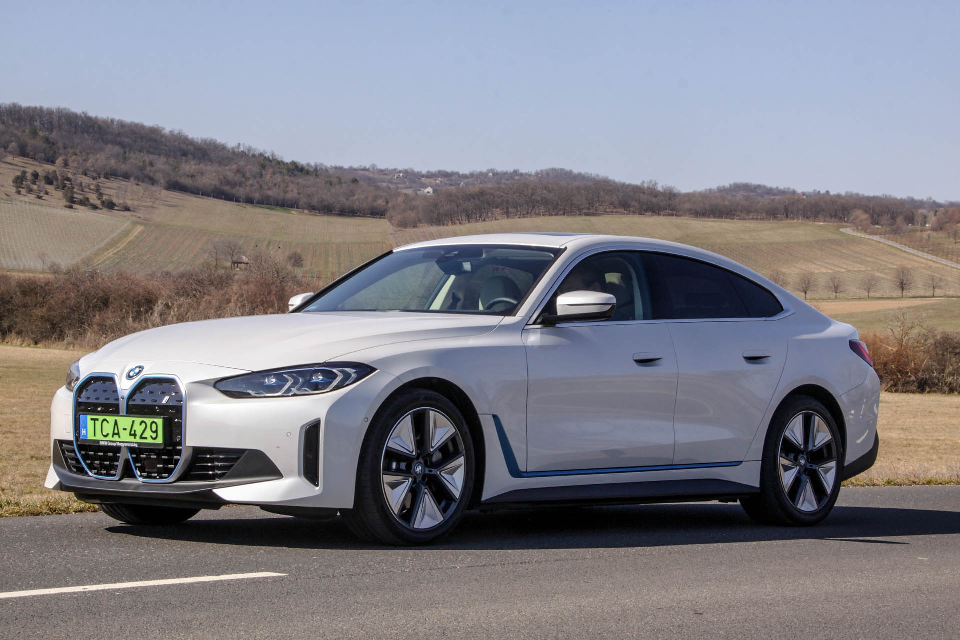 bmwi4edrive40j
