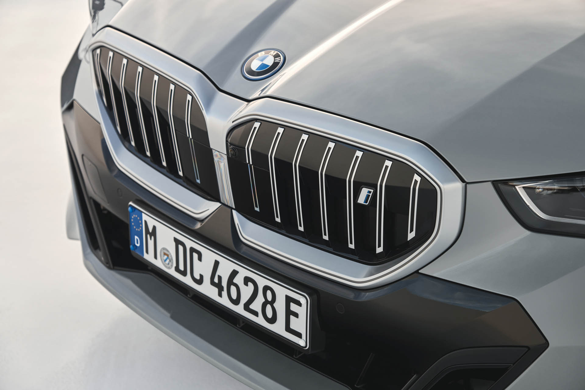 BMW i5 eDrive40 21